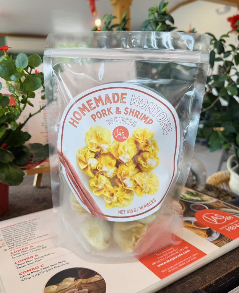 Frozen wonton bag with the finished label
